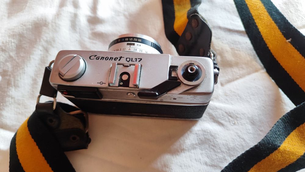 Câmara vintage Canonet QL17