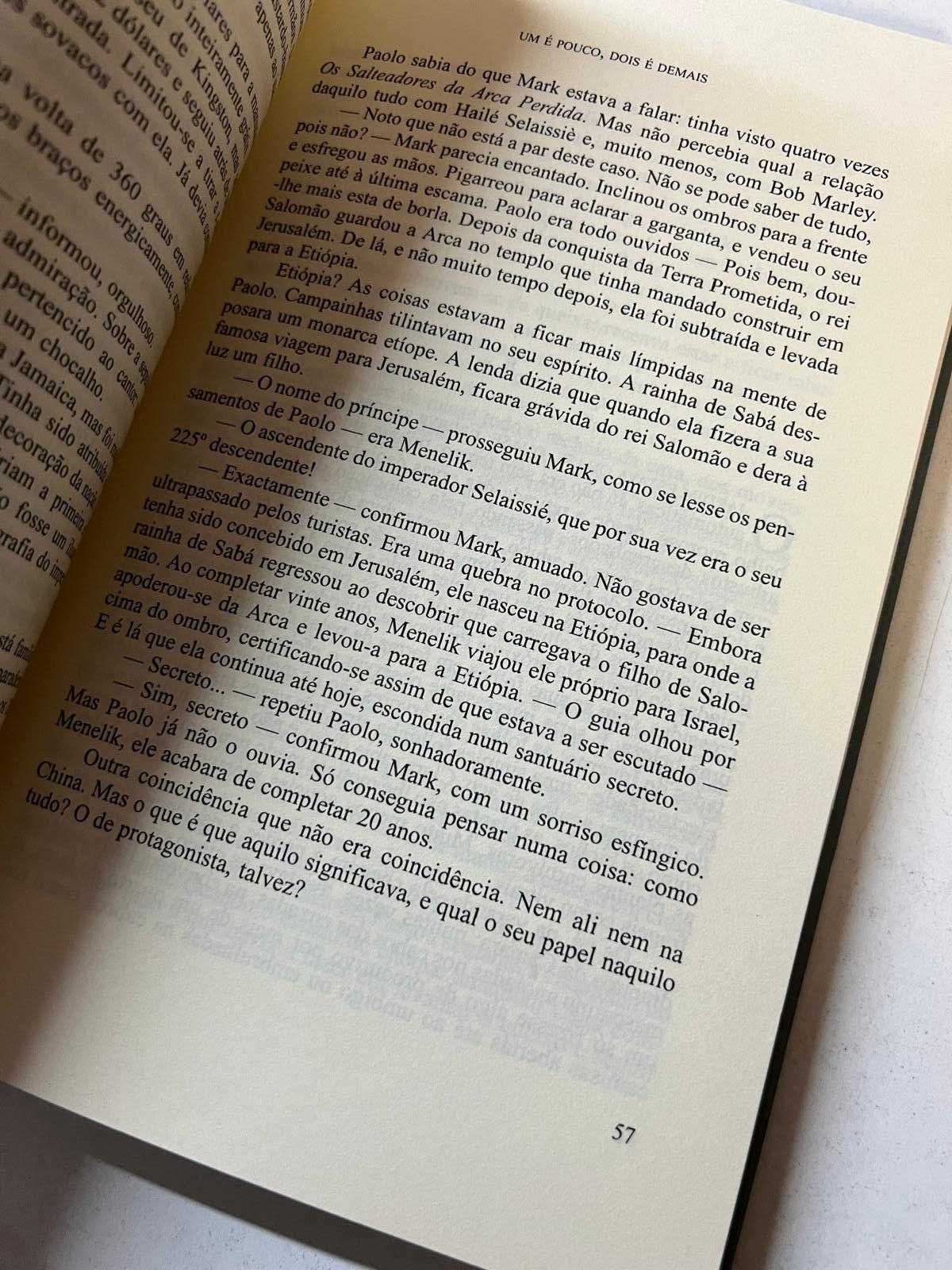 Livro - Um é Pouco, Dois é Demais (ctt editorial grátis)