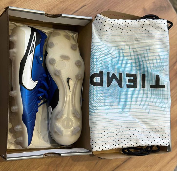 Бутси Tiempo оригінал