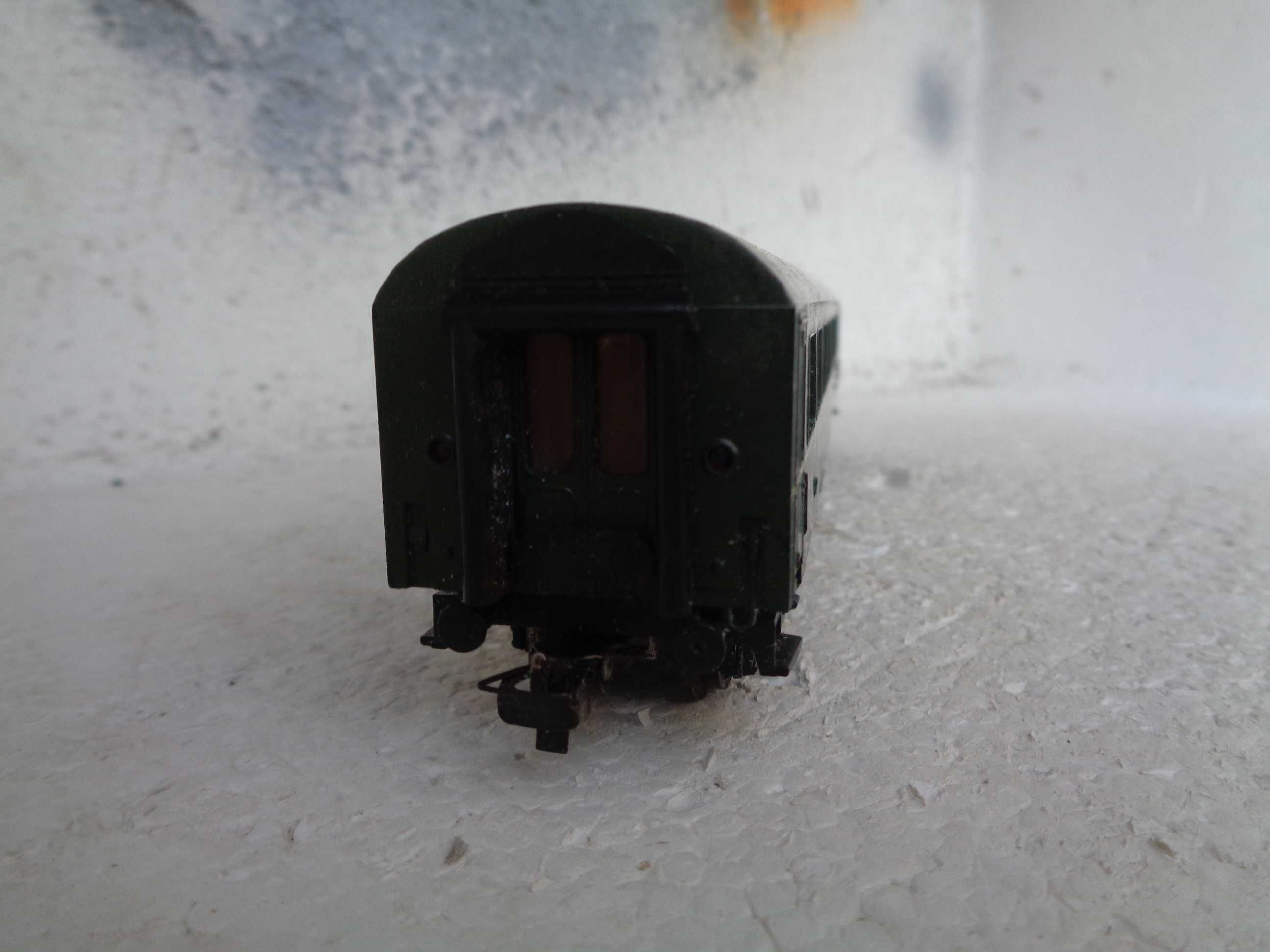 1:87 PIKO Carruagem passageiros da DR 2ª classe