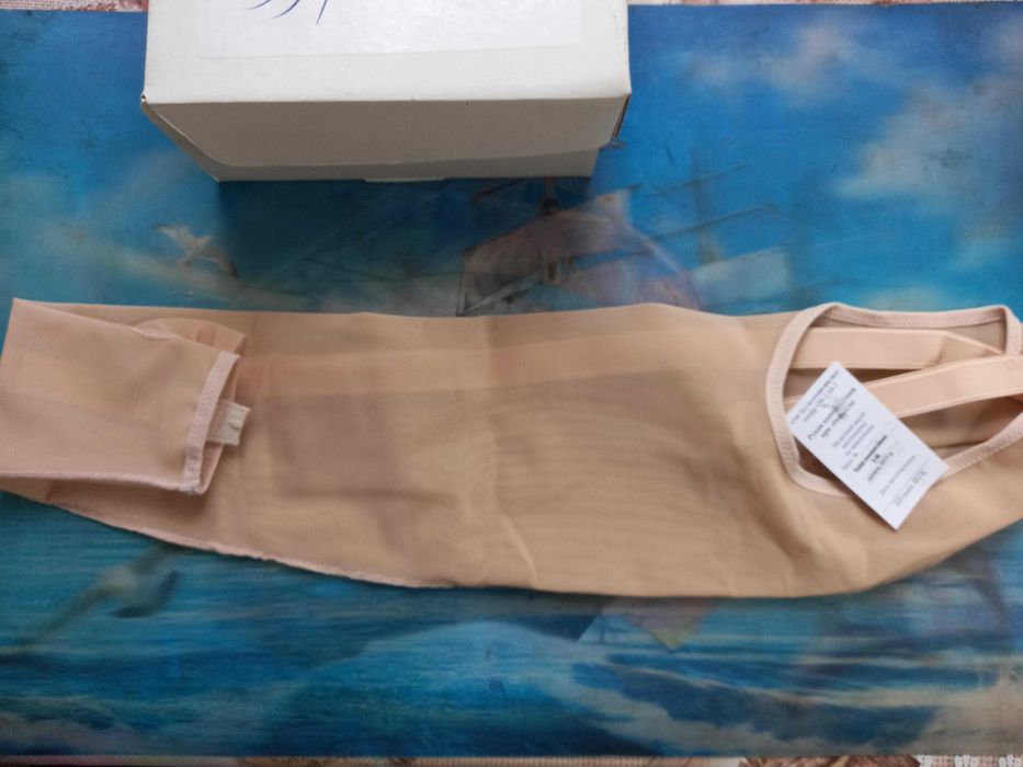Продам новый купальник с лифом