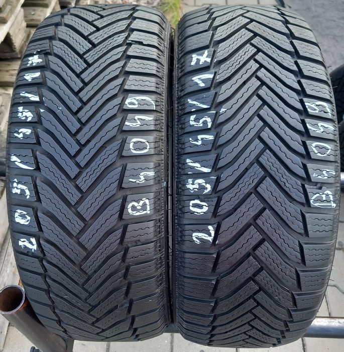 205/45/17 Michelin Alpin 6 88H