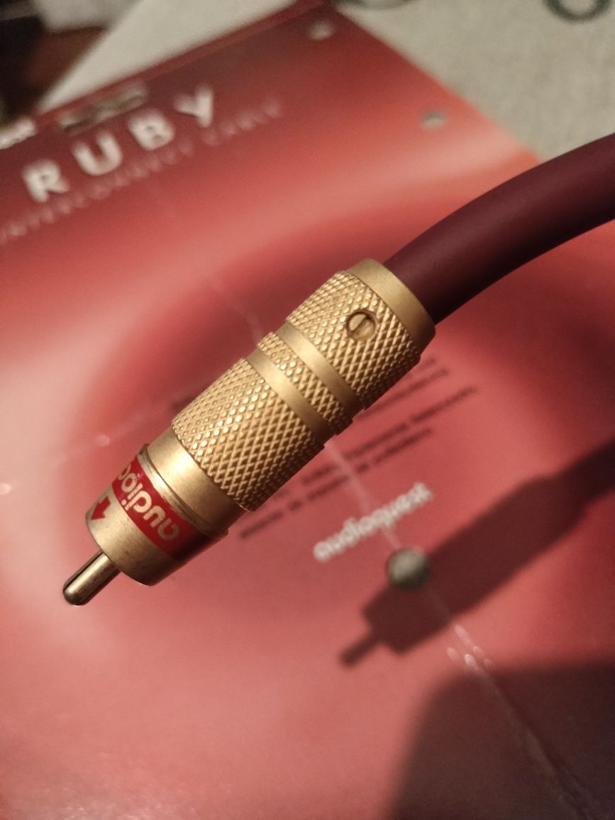 Cabo RCA Audioquest Ruby x3 Hiperlitz (par)
