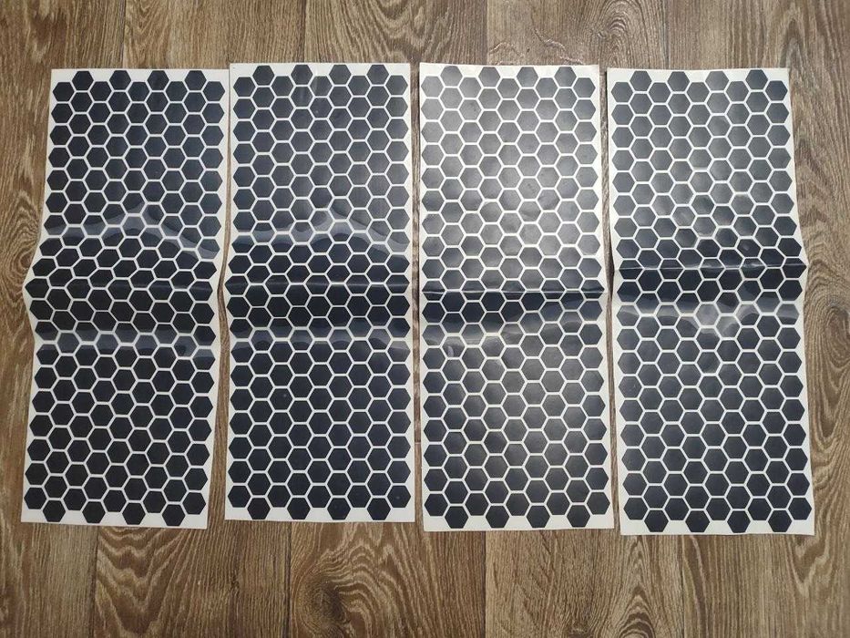 Наклейки на авто "смуги соти" 50 х 20 см 4 шт.