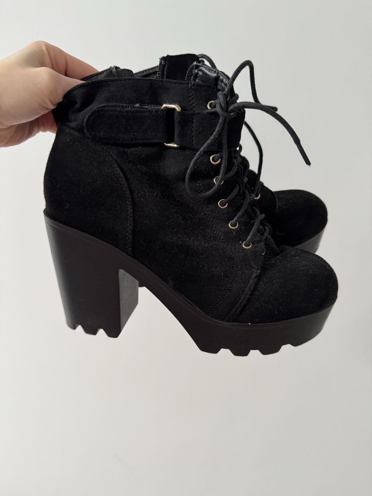 Buty botki czarne
