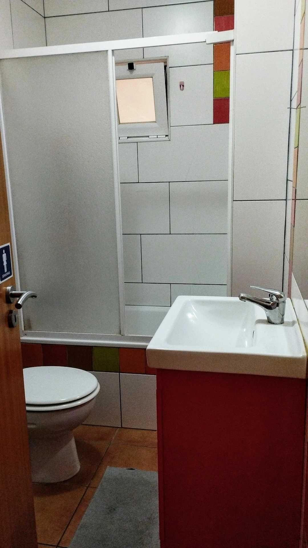 Quarto individual, entrada imediata