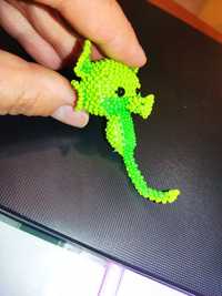 Амігурумі морський кінь іграшка із бісеру ручна робота