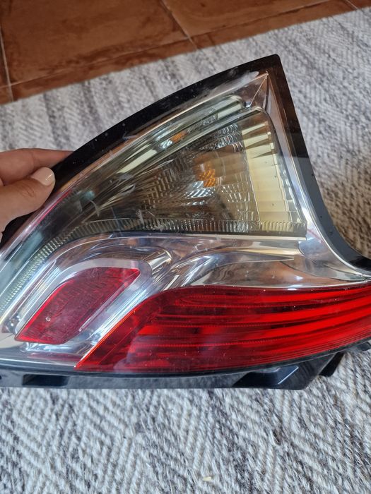 Farol Lancia Ypsilon de 2014