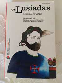 Livro "Os Lusíadas"