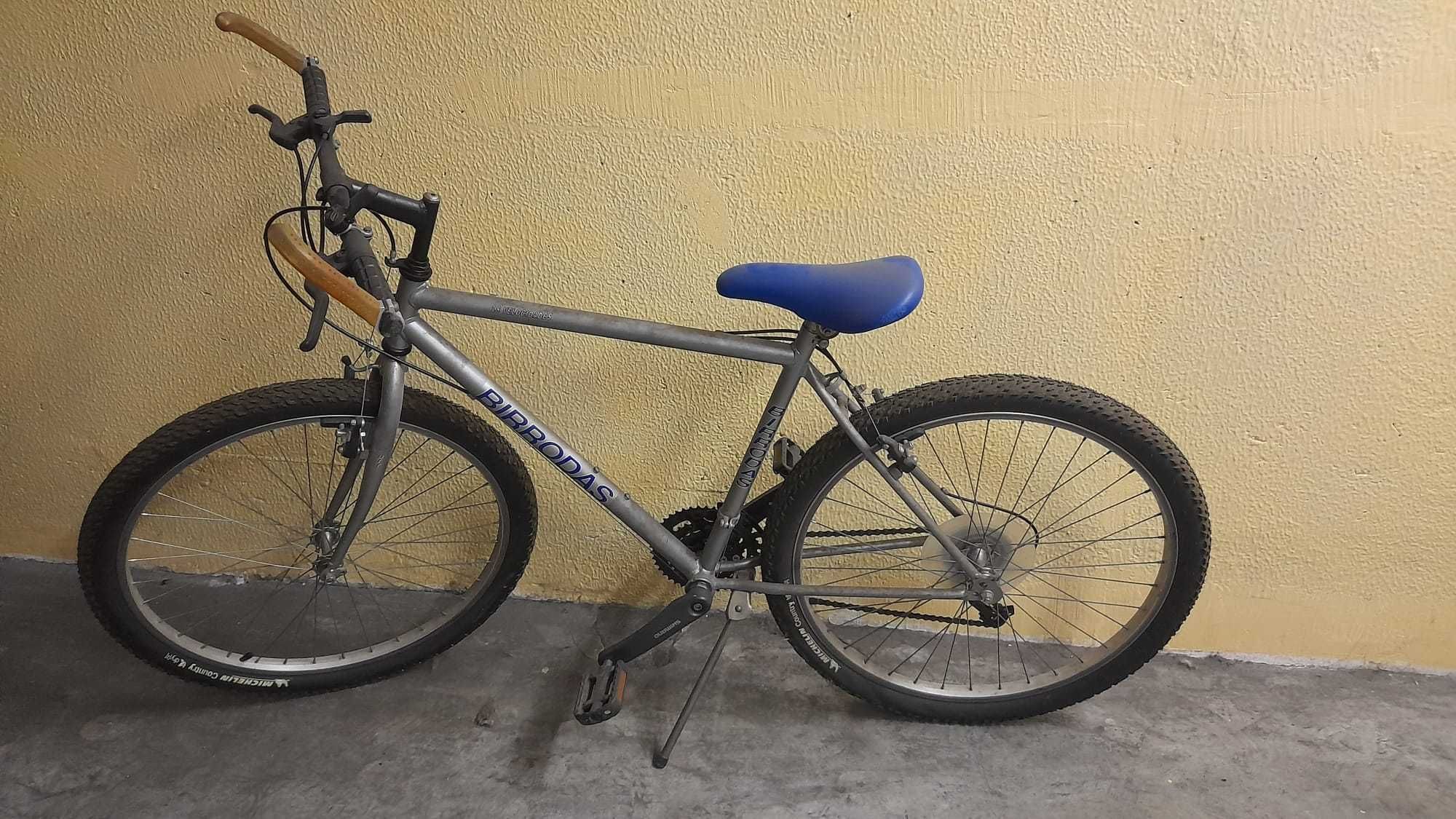 2 Bicicletas de Montanha – Robustas e Bem Conservadas