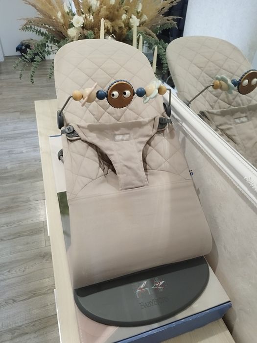 baby Bjorn шезлонг , +іграшка