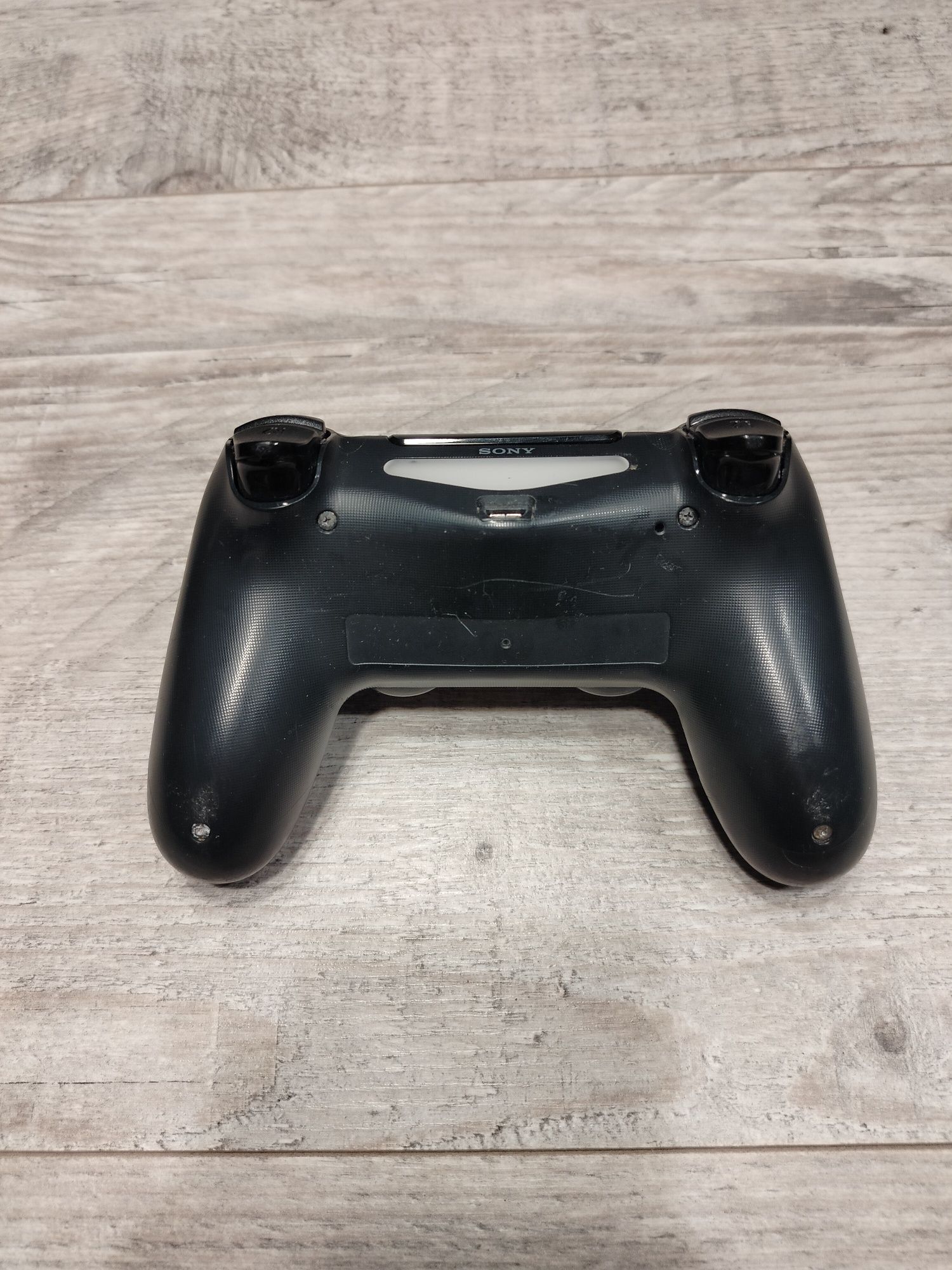 Pad bezprzewodowy ps4
