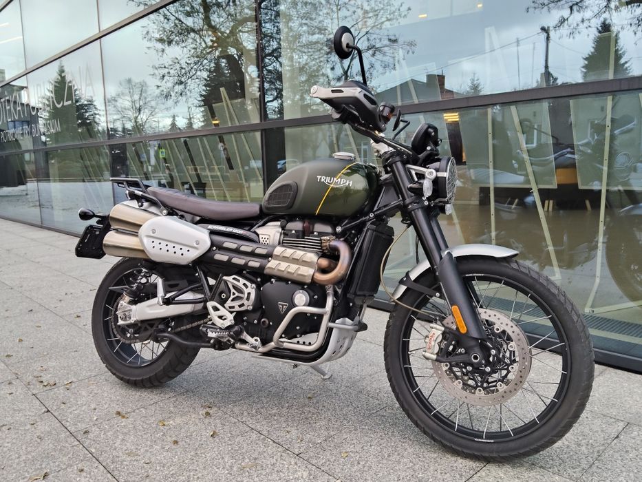 Triumph Scrambler 1200 XC że 900 Street