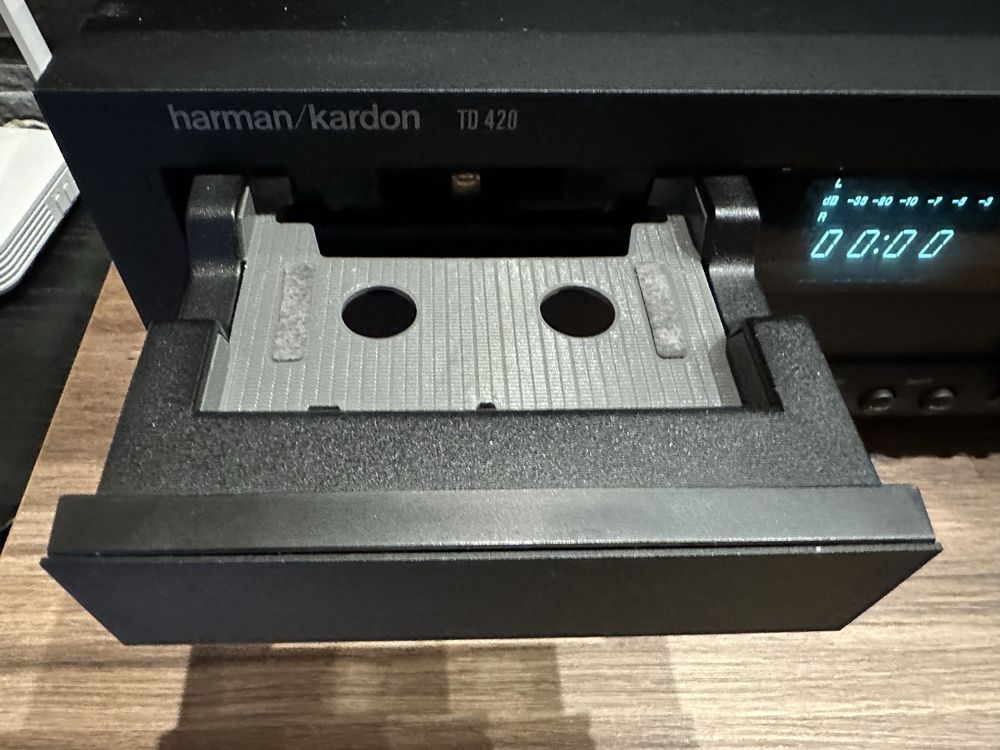 Magnetofon kasetowy deck Harman Kardon TD 420 szuflada
