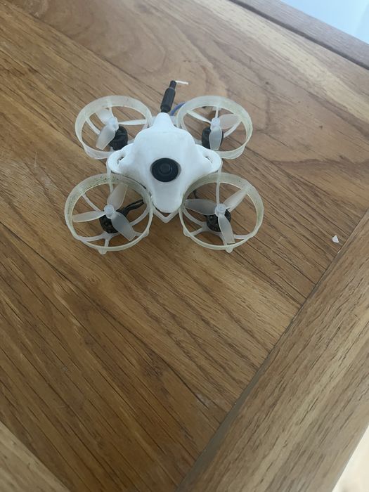 Dron Betafpv meteor 65