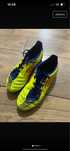 Korki do piłki nożnej Adidas f10