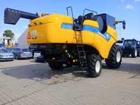 Kombajn New Holland CH7.70