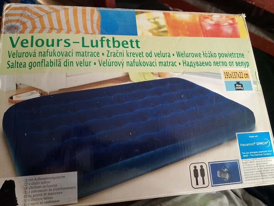 Welurowe łóżko powietrzne materac