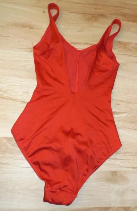 Czerwone body 42 taniec, fitness