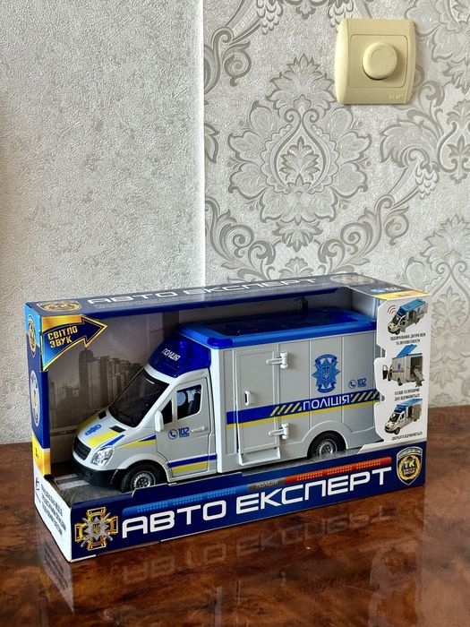 Машина поліція інерційна . Поліцейська машинка