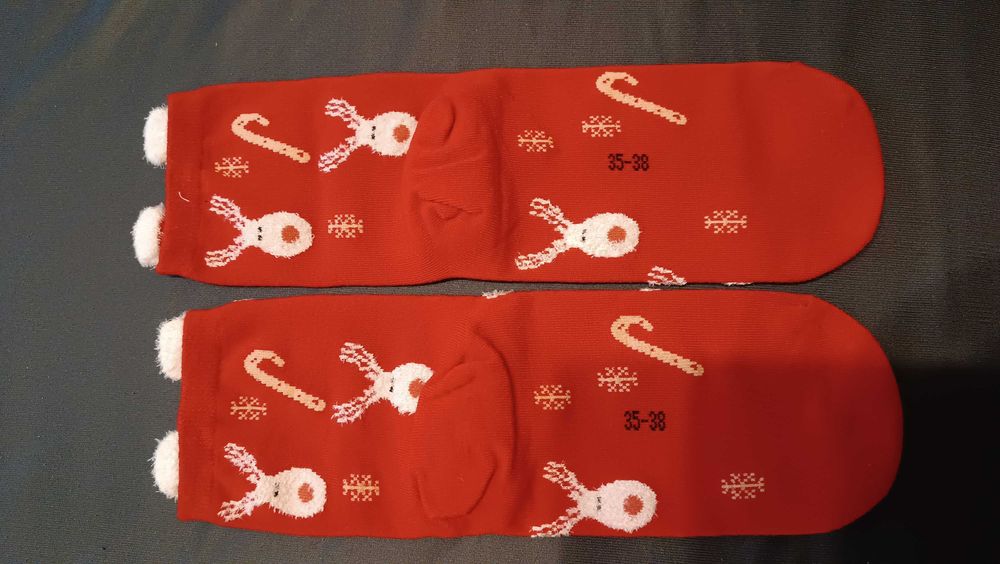 skarpetki z motywem świątecznym