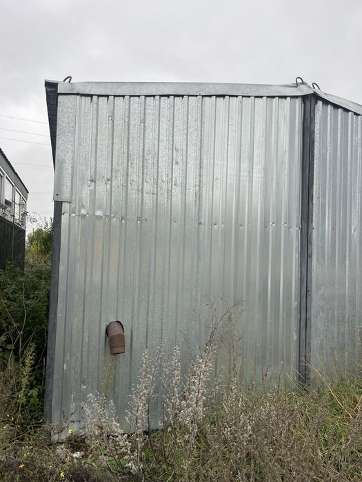 Продам битовку побутівку з двух частин