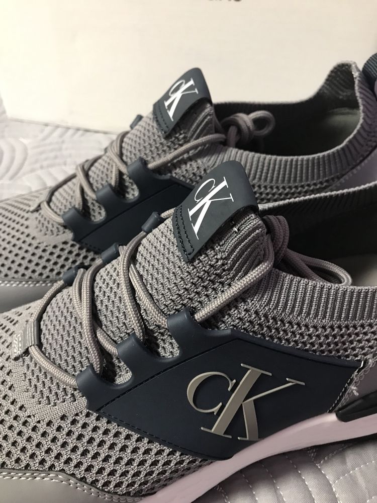 Продам чоловічі кросівки Calvin Klein