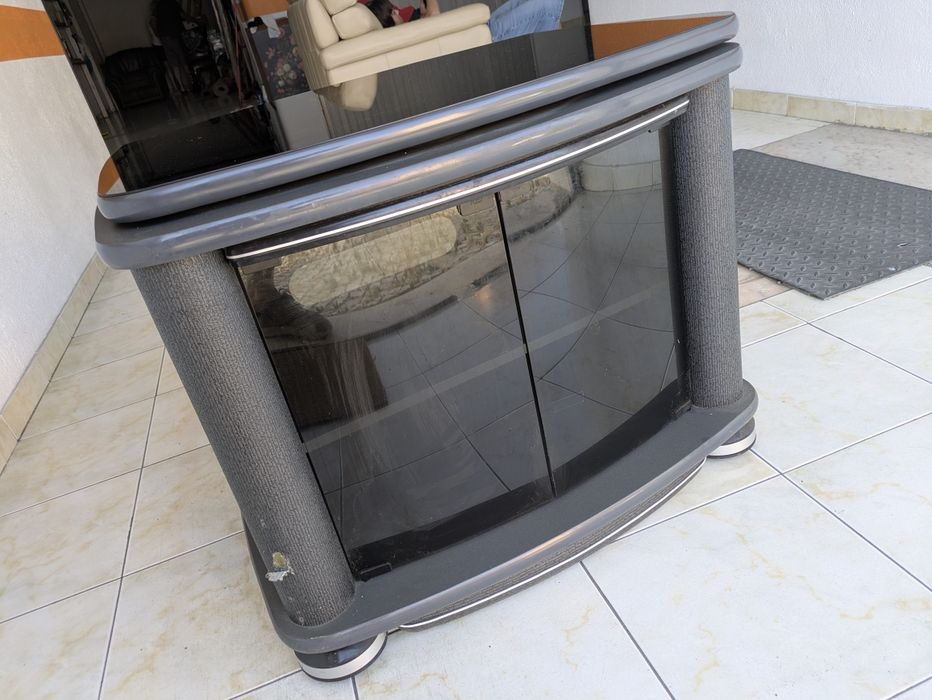 Móvel de sala para TV ou outros equipamentos