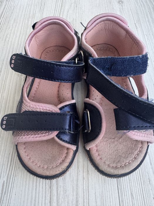 Дитяче взуття андалі, крокси, тапки 25,26 р, заміри на фото