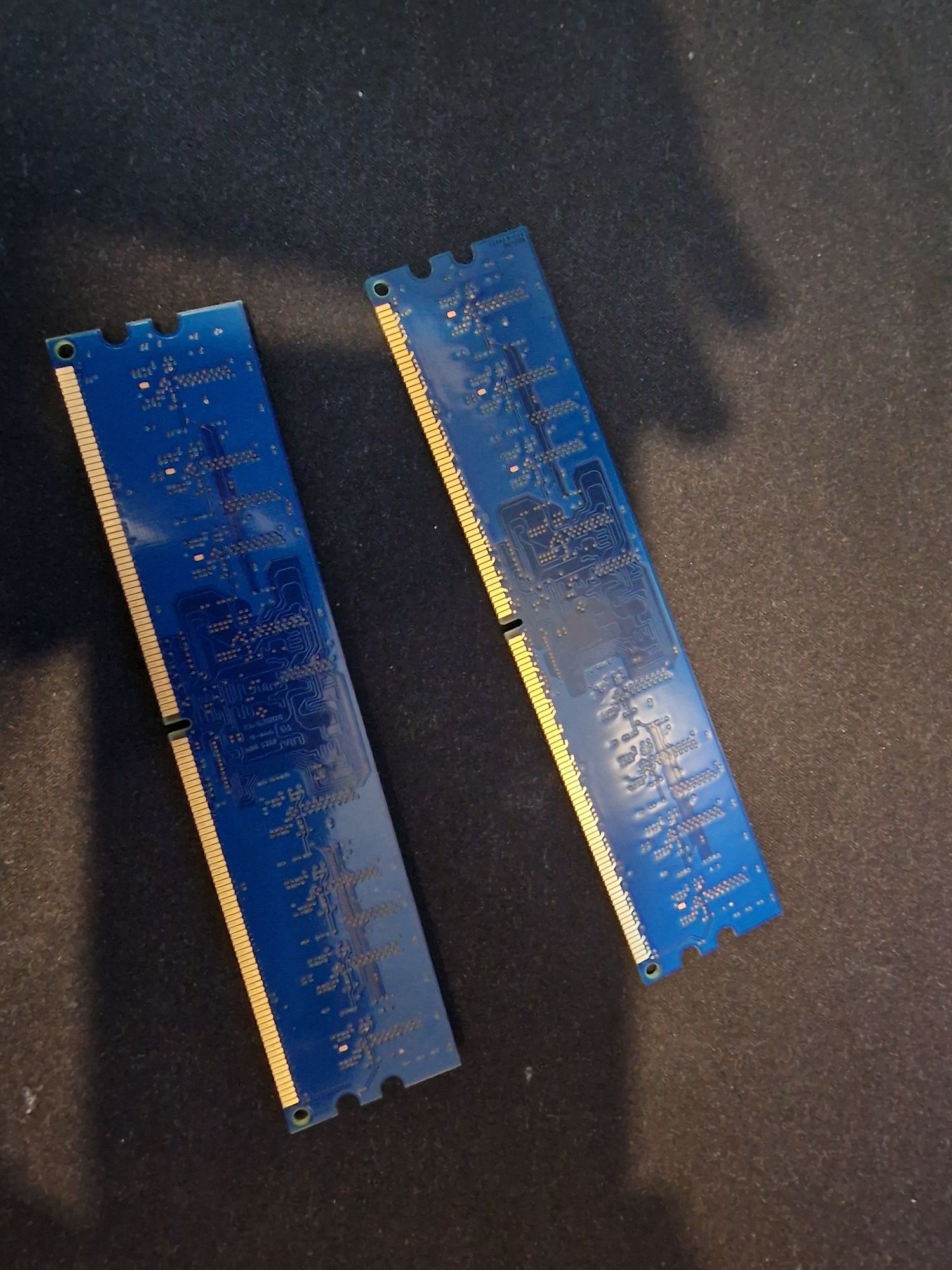 Ram ddr2  (2 kości po 1gb)
