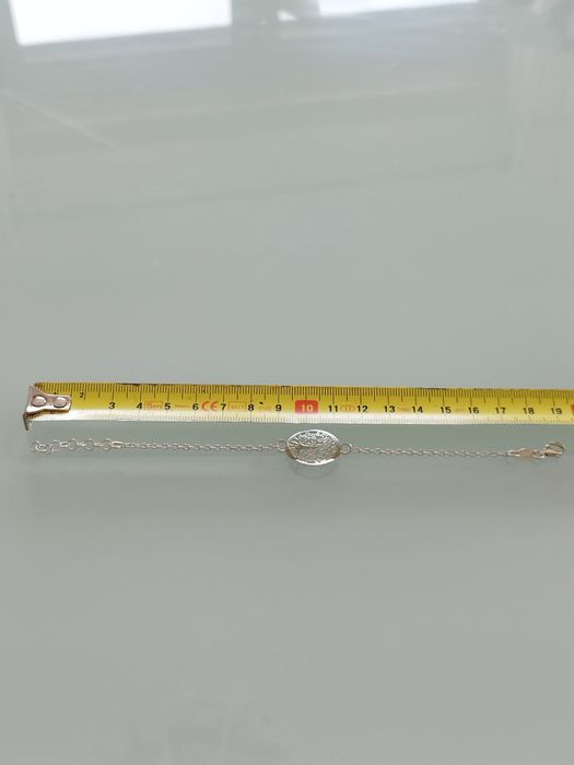 linda pulseira em prata com a árvore da vida