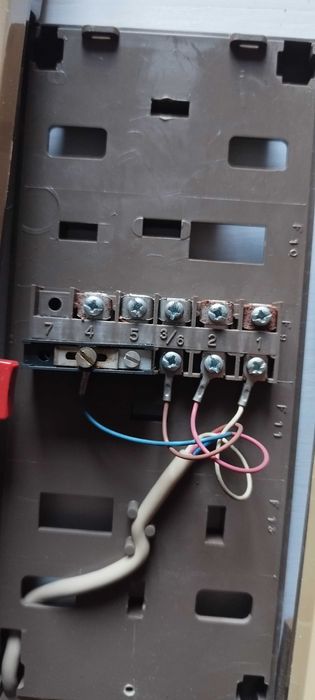 Telefone de porta / Intercomunicador Comelit