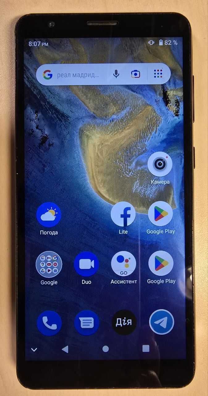 Найдешевше ZTE Blade A31 сучасний бюджетний смартфон,