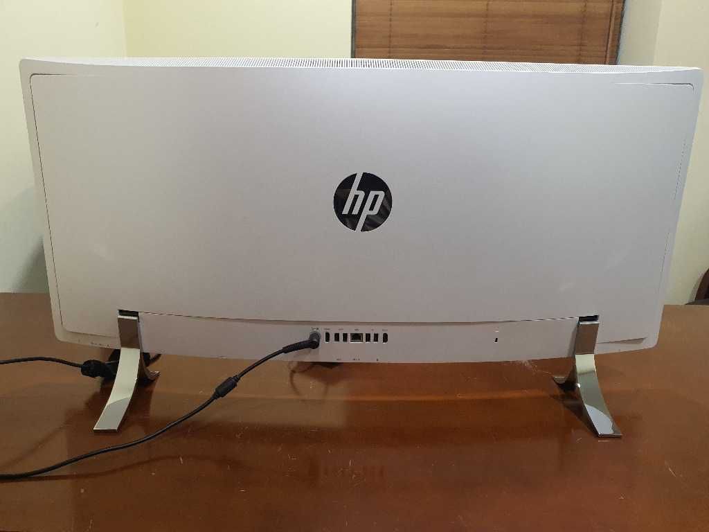 Komputer HP All-in-One ENVY Curved 34-a090n stan idealny .