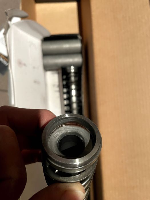 BMW R Ninie T Scrambler 16-19 WKLAD amortyzatora  lagi sprężyny ORYG