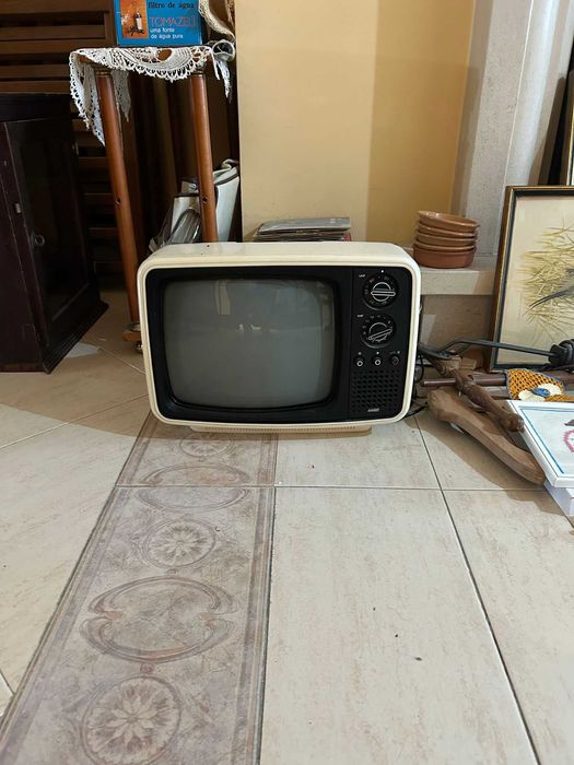 televisão antiga