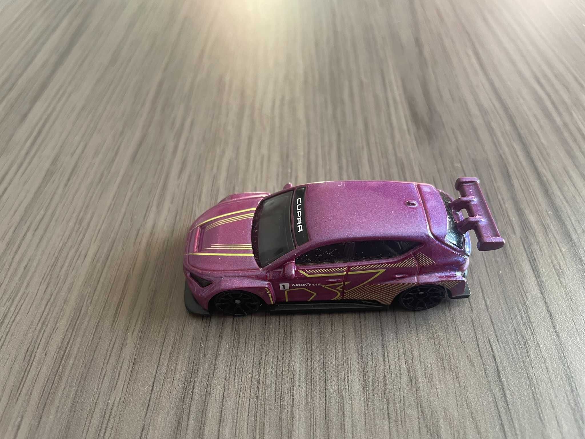 Hot Wheels CUPRA e-RACER