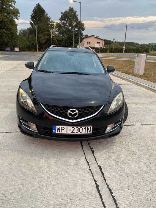 Sprzedam Mazdę 6 z uszkodzonym silnikiem.