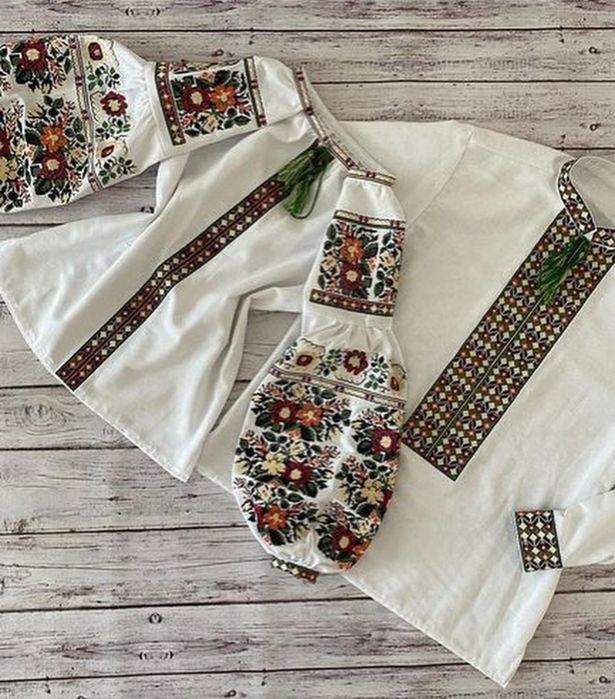 Жіноча вишиванка "Квіткова"