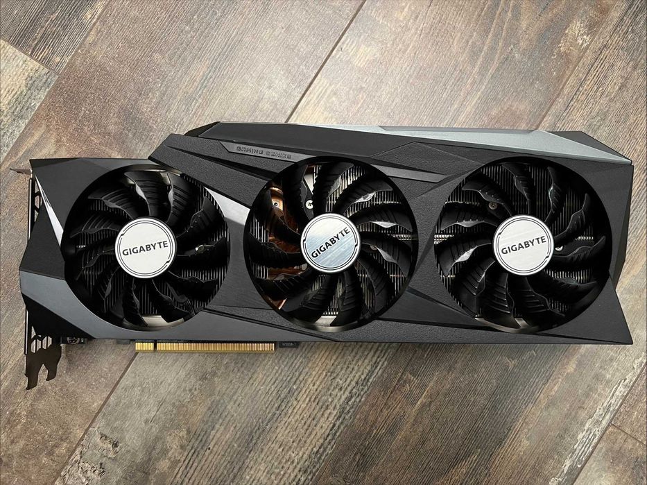 (584$) Видеокарта идеал 24Gb RTX 3090 GIGABYTE GAMING (+гарантия)