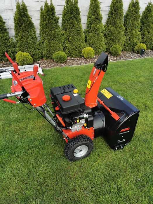 ODŚNIEŻARKA SNOWLINE 620 E III AL-KO Spalinowa z napędem