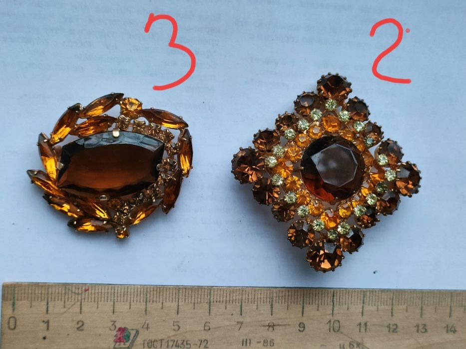 Брошь Чехия  б/у.