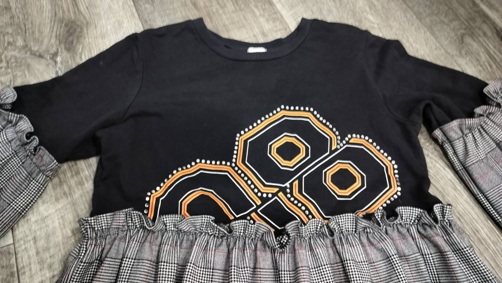 Нарядне тепле плаття River Island.