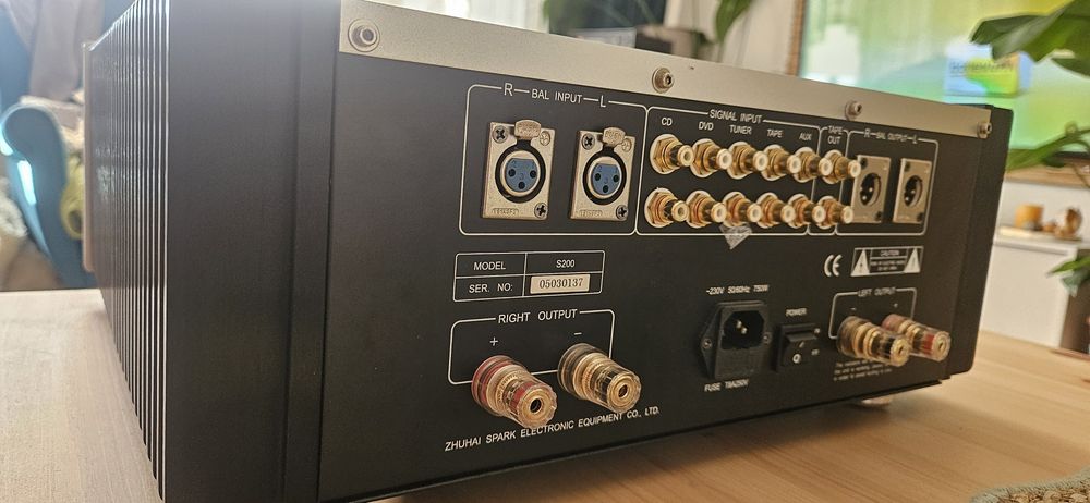 Wzmacniacz dual mono CAYIN S200