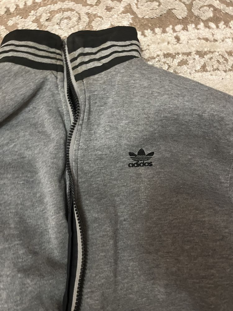 Двостороння куртка adidas