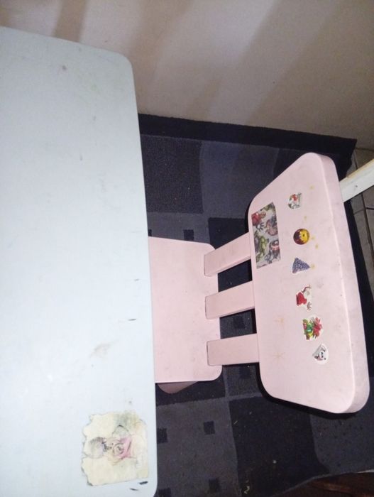 Stolik  i  krzesełka