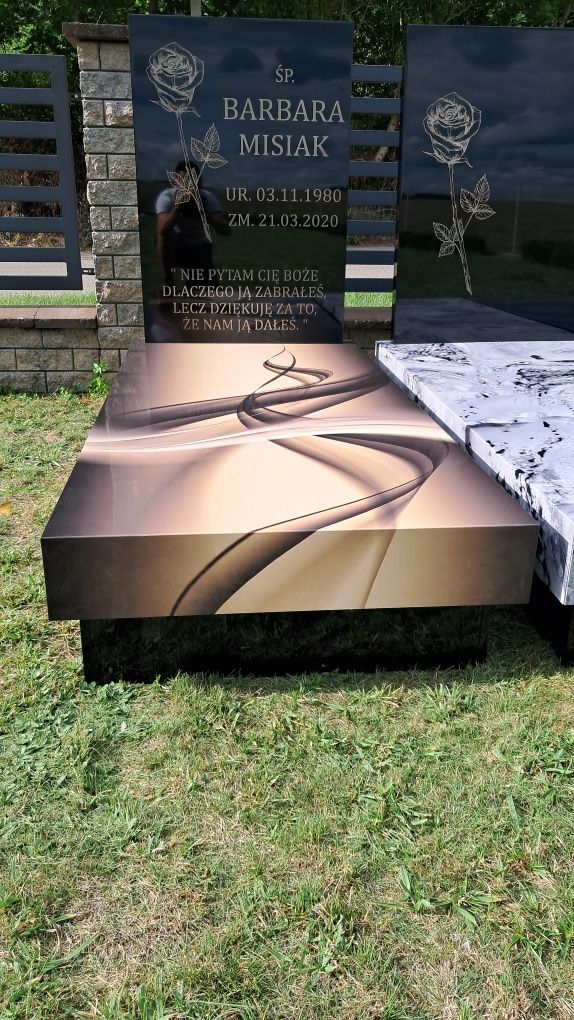 Nowoczesne nagrobki kompozytowe wersja premium 4400 zł z montażem .