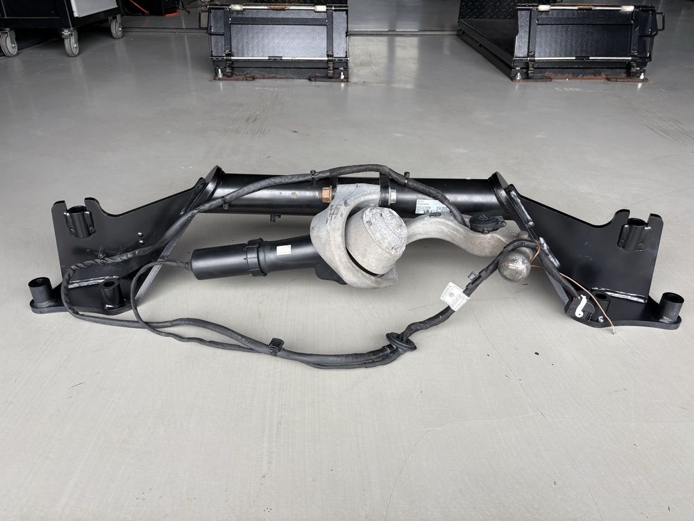 Фаркоп 760 803 881 E. Volkswagen Touareg III CR
