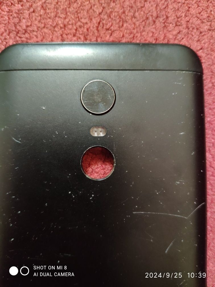 Продам крышка Redmi 5 plus