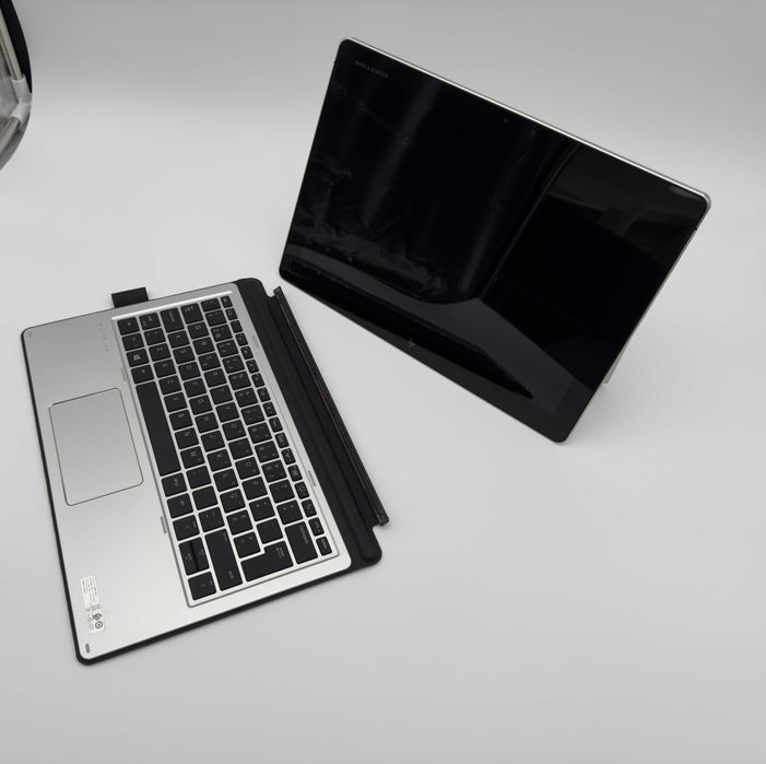 HP Elite X2 1012 G2 | i5-7200U | 8GB RAM | 256GB SSD | 1 ANO GARANTIA